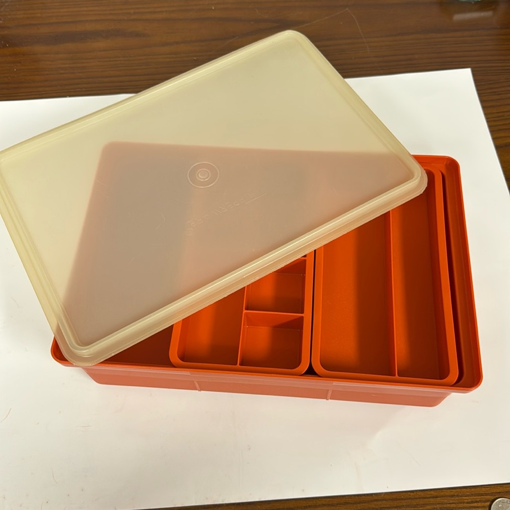 Vintage Tupperware Tuppercraft storage container